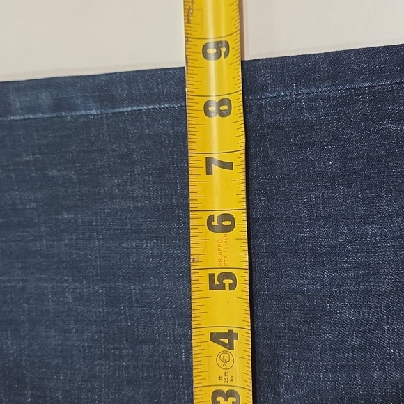 Armani Exchange Women's Deep Indigo Slim Jeans 31R low waist. - Picture 12 of 16